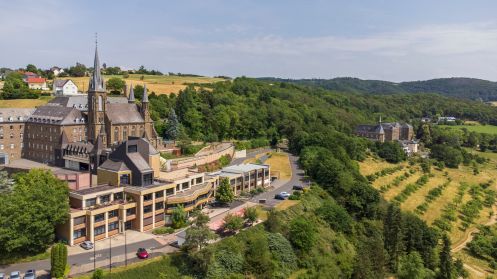 GBG Gesellschaft für ganzheitliche Persönlichkeitsentwicklung und betriebliche Gesundheitsförderung GmbH - Bildungsurlaub Fasten, Detox, Yoga, Wandern und Stressbewältigung in Theorie und Praxis