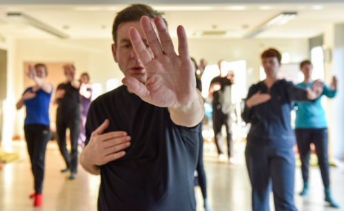 GBG Gesellschaft für ganzheitliche Persönlichkeitsentwicklung und betriebliche Gesundheitsförderung GmbH - Bildungsurlaub Fasten, Detox, Yoga, Wandern und Stressbewältigung in Theorie und Praxis im Bio-Gutshaus Stellshagen