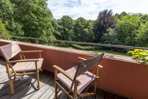 GBG Gesellschaft für ganzheitliche Persönlichkeitsentwicklung und betriebliche Gesundheitsförderung GmbH - Bildungsurlaub Fasten, Detox, Yoga, Wandern und Stressbewältigung in Theorie und Praxis im Bio-Gutshaus Stellshagen