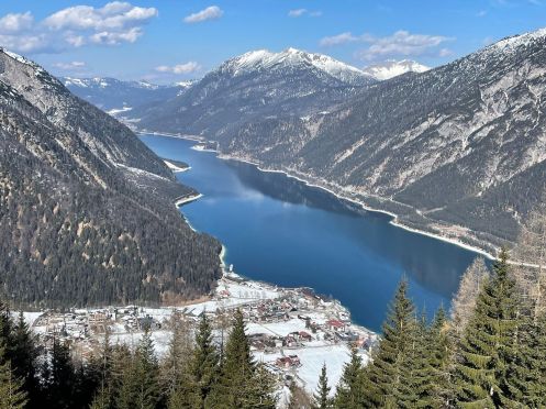 GBG Gesellschaft für ganzheitliche Persönlichkeitsentwicklung und betriebliche Gesundheitsförderung GmbH - Bildungsurlaub Bildungsurlaub im Schnee mit Skifahren, Wandern, Yoga, Fasten und Stressbewältigung in Theorie und Praxis
