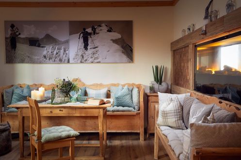 GBG Gesellschaft für ganzheitliche Persönlichkeitsentwicklung und betriebliche Gesundheitsförderung GmbH - Bildungsurlaub Bildungsurlaub im Schnee mit Skifahren, Wandern, Yoga, Fasten und Stressbewältigung in Theorie und Praxis