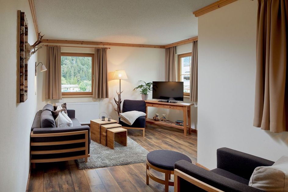 GBG Gesellschaft für ganzheitliche Persönlichkeitsentwicklung und betriebliche Gesundheitsförderung GmbH - Bildungsurlaub Bildungsurlaub im Schnee mit Skifahren, Wandern, Yoga, Fasten und Stressbewältigung in Theorie und Praxis