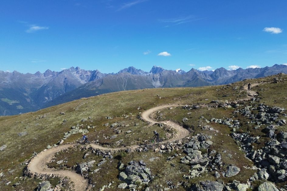 Rock my Trail GmbH - Bildungsurlaub Mountainbiken in Serfaus Fiss Ladis und Teamwork im Berufsalltag stärken