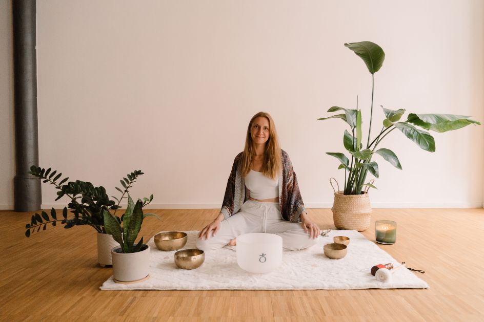 Eugenia und Yoga - Bildungsurlaub Einführung in Yoga & Meditation – Wege zu mehr Gelassenheit auf Rügen