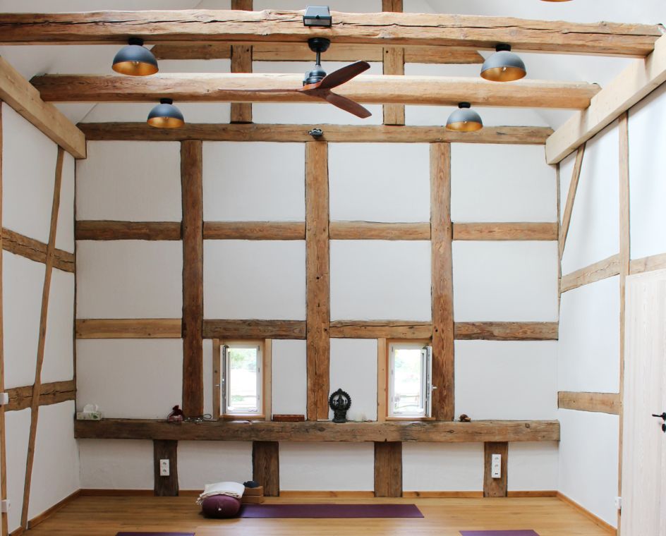 Eugenia und Yoga - Bildungsurlaub Einführung in Yoga & Meditation – Wege zu mehr Gelassenheit in der Schorfheide