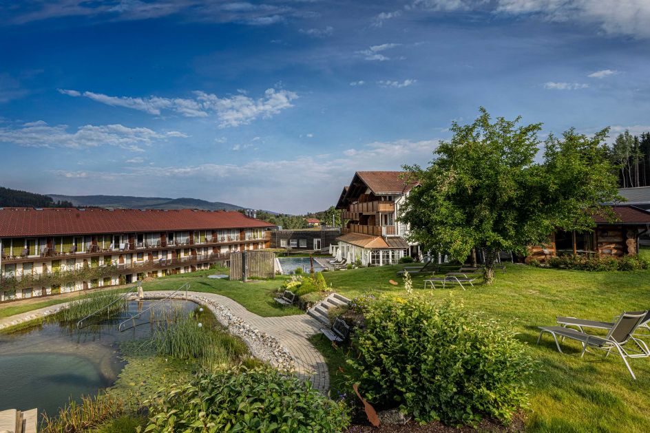 Natürlich Yoga - Bildungsurlaub Mehr Resilienz durch Yoga & Ayurveda im 4* Wellnesshotel Lindenwirt