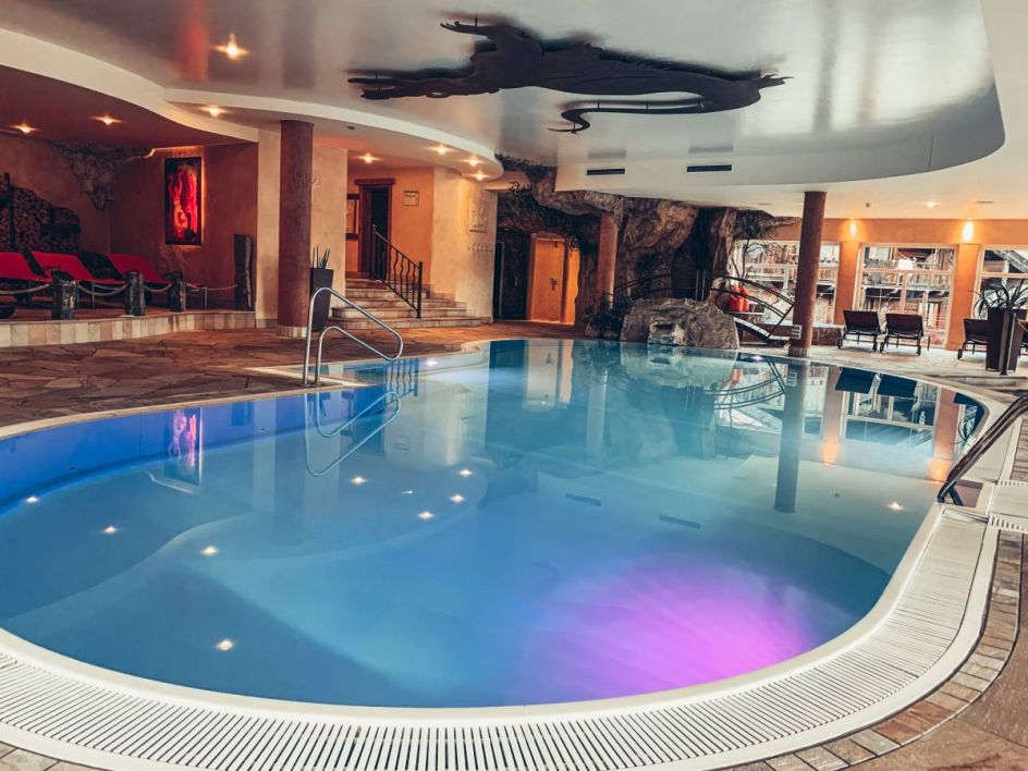 Natürlich Yoga - Bildungsurlaub Mehr Resilienz mit sanftem Yoga & Meditation im 4* Wellnesshotel in den bayr.  Alpen