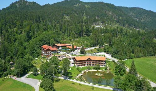 Natürlich Yoga - Bildungsurlaub Die Kraft des Atems – Resilienter im Job mit Yoga & Meditation im Berghotel in den bayr. Alpen