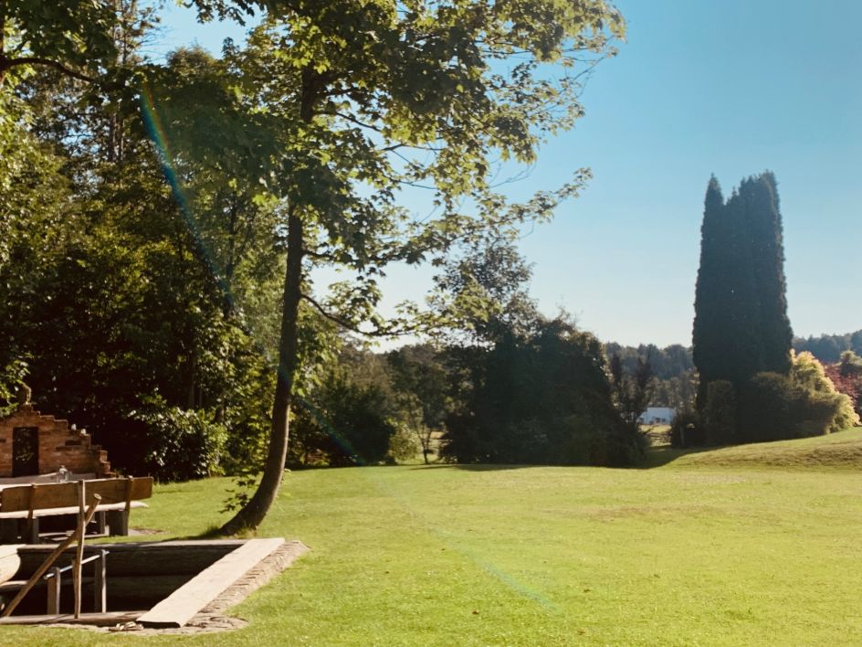 Natürlich Yoga - Bildungsurlaub Resilienter im Beruf mit Yoga & Meditation im Sport & Wellnesshotel im Bayrischen Wald