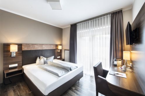 Natürlich Yoga - Bildungsurlaub Mehr Resilienz mit Atemarbeit, Yoga & Meditation im Wellnesshotel im Bayerischen Wald