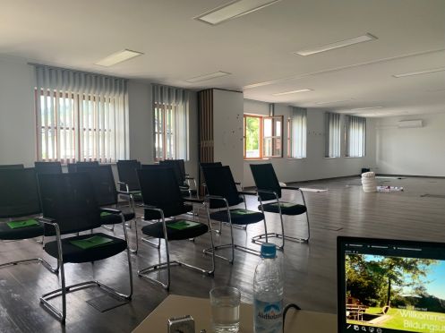 Natürlich Yoga - Bildungsurlaub Mehr Resilienz mit Atemarbeit, Yoga & Meditation im Wellnesshotel im Bayerischen Wald