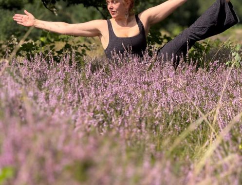 Rückenschule & Yoga Bremen - Bildungsurlaub Bildungurlaub 2027/ Kraftvoll – Yoga und Resilienztraining für Frauen in der Lebensmitte
