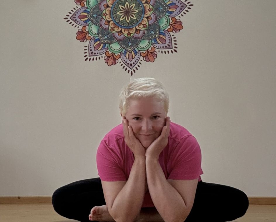 Rückenschule & Yoga Bremen - Bildungsurlaub Bildungurlaub 2027/ Kraftvoll – Yoga und Resilienztraining für Frauen in der Lebensmitte