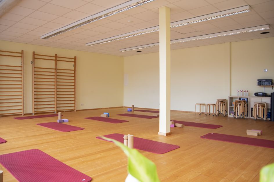 Rückenschule & Yoga Bremen - Bildungsurlaub 2026 Achtsamkeit und Selbstführung – Yoga und Lebenscoaching für innere Balance