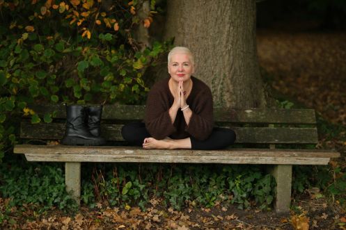 Rückenschule & Yoga Bremen - Bildungsurlaub Bildungdurlaub 2027 / KörperBalance & Resilienz durch Yoga – Nacken und Kiefer entspannen