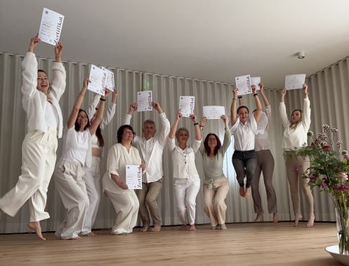 Rückenschule & Yoga Bremen - Bildungsurlaub Yoga Lehrer Ausbildung (200 Std.- Aliiance Yoga zertifiziert) – berufsbegleitend mit anerkannten Bildungsurlaubsmodul