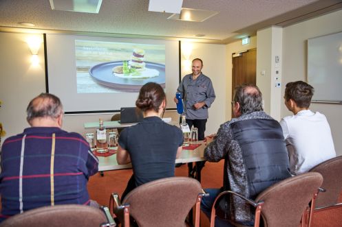 Vulkanhotel Steffelberg Martina Berg e.K. - Bildungsurlaub Mit richtigem Essen dauerhaft gesund und leistungsfähig im Job Basenfasten nach der Wackermethode