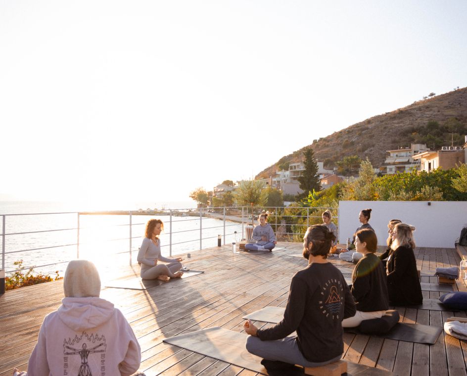 Be You Yoga Academy - Bildungsurlaub 200h Hatha & Vinyasa Yogalehrer Ausbildung