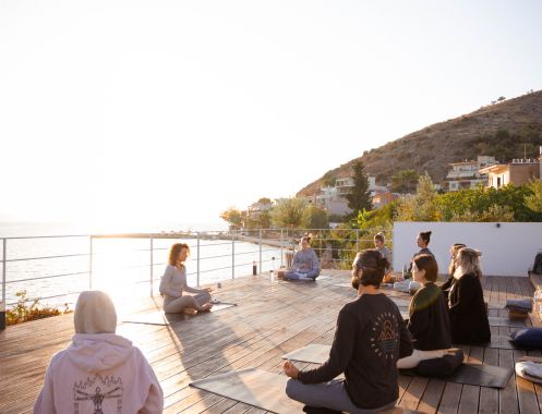 Be You Yoga Academy - Bildungsurlaub 200h Hatha & Vinyasa Yogalehrer Ausbildung