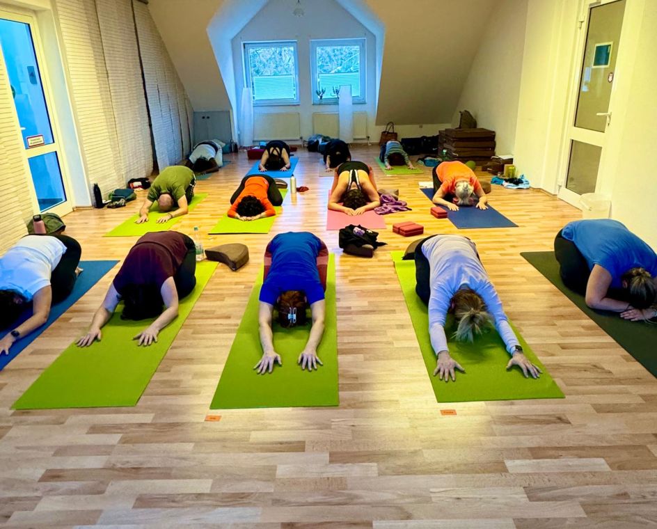 Huong Yoga - Bildungsurlaub 02.11.-06.11.2026 // Balance zwischen Alltag und Beruf durch Yoga und Ayurveda