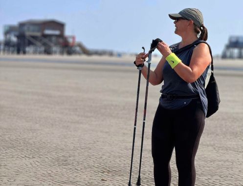 GLÜCKLICH BEWEGT | Body & Soul - Bildungsurlaub MOVE & SOUND | Küstenzeit –  Präsenz & Gelassenheit im Berufsalltag mit Nordic Walking, Tanz, Yoga und Stimmbildung (inkl. Kassenzuschuss)