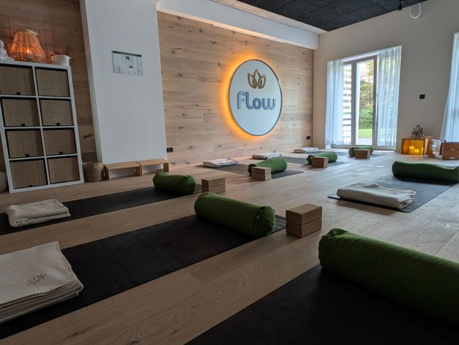 flow-yoga binz - Bildungsurlaub Stressbewältigung und Rückengesundheit im Berufsalltag – Methoden aus Yoga, Achtsamkeit und Gesundheitsprävention