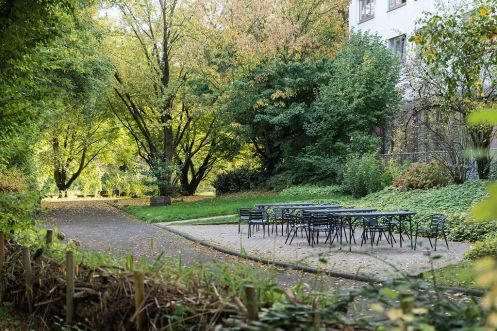 Oase - Ayurvedapraxis und Seminarzentrum - Bildungsurlaub Resilienz und Selbstfürsorge mit Yoga und Ayurveda in NRW