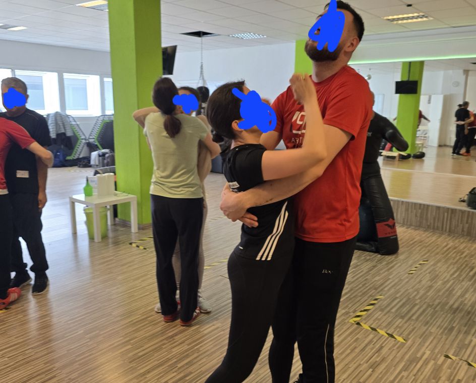 Alpha-Bonn Selbstverteidigungs Schule - Bildungsurlaub Rotenburg an der Fulda im Januar, Selbstverteidigung/Innere Kraft und äußere Stärke im Beruf und Alltag