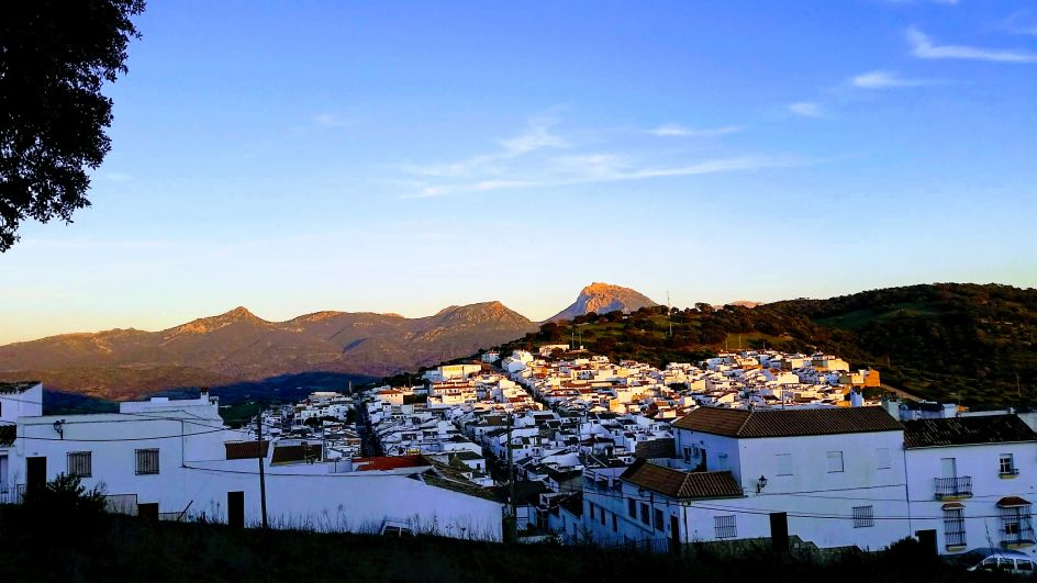 Academia Pradoventura - Bildungsurlaub Termine 2027: Spanisch-Bildungsurlaub in Andalusien: 2 Wochen mit Wandern und Tapas-Kochkurs
