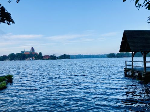 Praxis Dennis Knorr - Bildungsurlaub Sommer am See!  “Leichtigkeit finden – Feldenkrais®” am Ratzeburger See mit Dennis Knorr