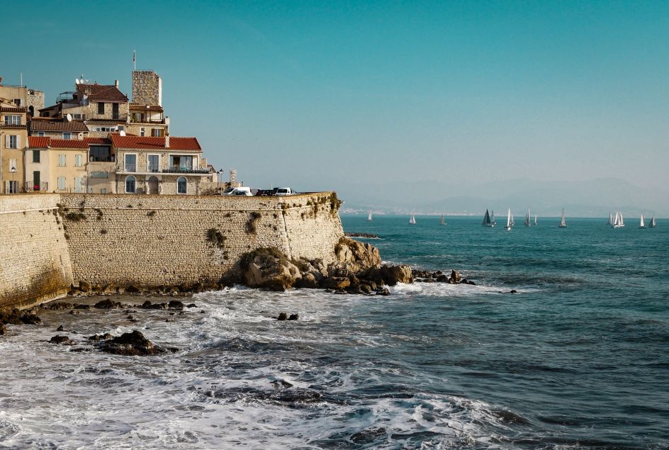GLS Campus Berlin GmbH & Co. KG - Bildungsurlaub Bildungsurlaub Französisch in Antibes (5 Tage, alle Sprachlevel) – GLS Sprachenzentrum