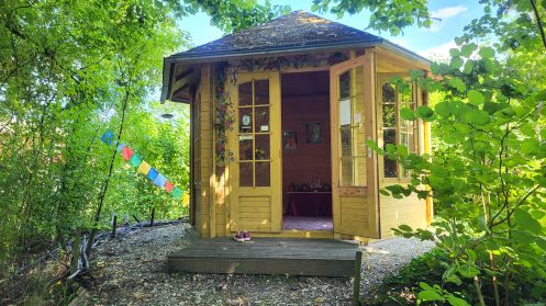 Yoga Vidya e.V. - Bildungsurlaub Selbstreflexion mit Hatha Yoga – Yogalehrer Weiterbildung im Teutoburger Wald