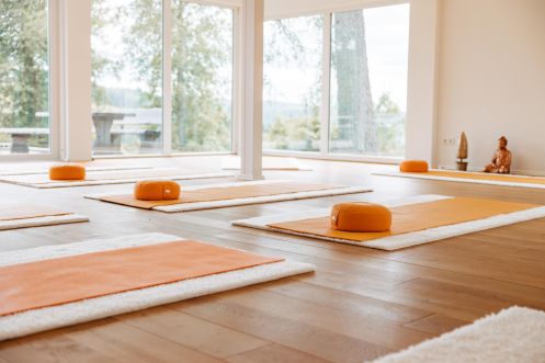 Let's Flow GmbH - Bildungsurlaub Yoga und Mentale Ausgeglichenheit im Beruf in Schmallenberg
