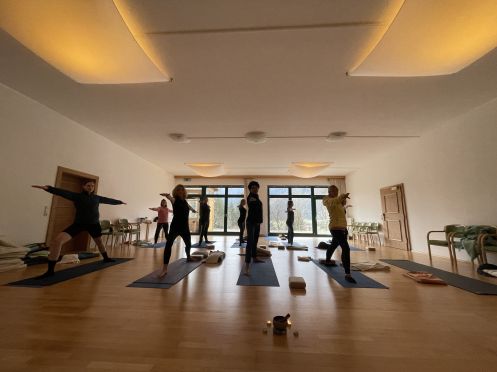 Let's Flow GmbH - Bildungsurlaub Yoga und Frauengesundheit in Reith bei Kitzbühel