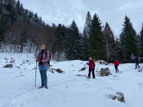 Let's Flow GmbH - Bildungsurlaub Schneeschuhwandern und Kommunikationsfähigkeit stärken in Kirchdorf / Tirol