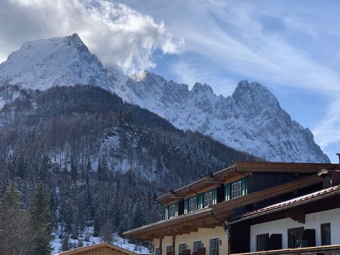 Let's Flow GmbH - Bildungsurlaub Schneeschuhwandern und Kommunikationsfähigkeit stärken in Kirchdorf / Tirol