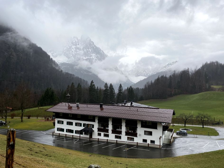 Let's Flow GmbH - Bildungsurlaub Schneeschuhwandern und Kommunikationsfähigkeit stärken in Kirchdorf / Tirol
