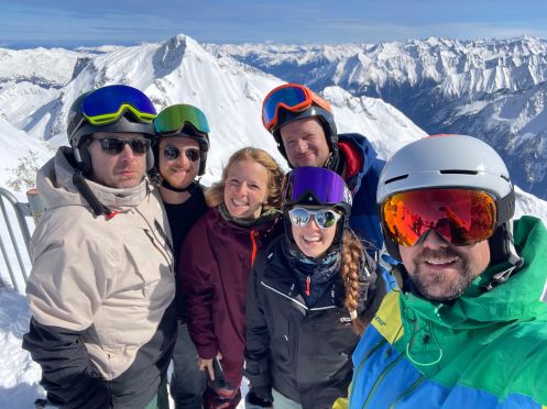 Let's Flow GmbH - Bildungsurlaub Skifahren und Kommunikationsfähigkeit stärken in TUX