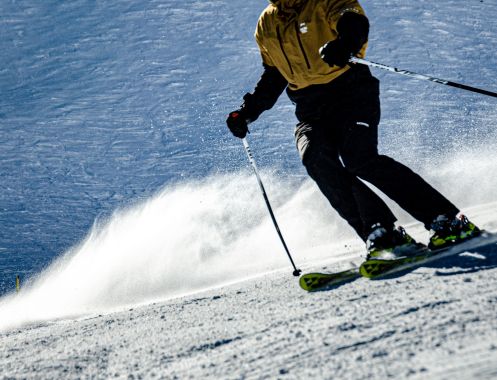 Let's Flow GmbH - Bildungsurlaub Skifahren und Kommunikationsfähigkeit stärken in Kaprun