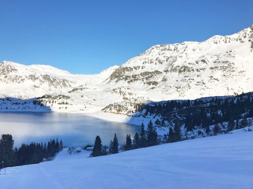 Let's Flow GmbH - Bildungsurlaub Skifahren und Kommunikationsfähigkeit stärken in Kaprun