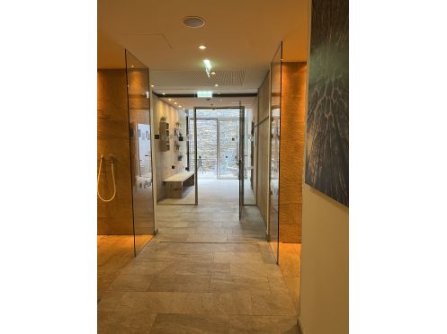 Let's Flow GmbH - Bildungsurlaub Skifahren und Kommunikationsfähigkeit stärken in St. Johann