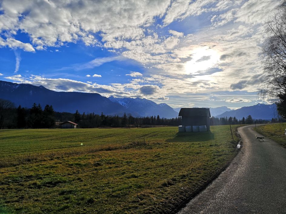 Let's Flow GmbH - Bildungsurlaub Wandern und Antistresstrainer*in werden in Kaprun