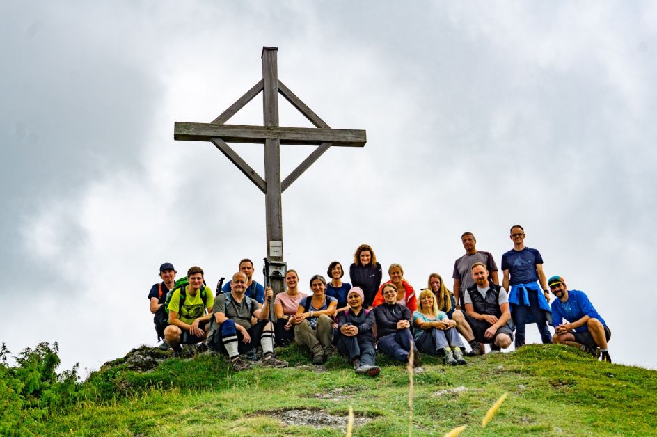 Let's Flow GmbH - Bildungsurlaub Wandern und Resilienz stärken in St. Johann