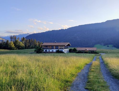 Let's Flow GmbH - Bildungsurlaub Yoga und Ressourcen bewusst nutzen in Reith bei Kitzbühel