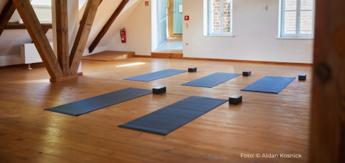 Let's Flow GmbH - Bildungsurlaub Yoga und Mentale Ausgeglichenheit im Beruf in Lenzen an der Elbe