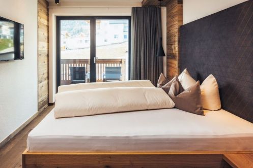 Let's Flow GmbH - Bildungsurlaub Wandern und Antistresstrainer*in werden in Fiss