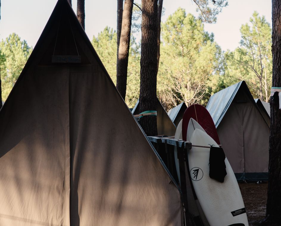 Let's Flow GmbH - Bildungsurlaub Surfen und Resilienz stärken in Carcans Plage