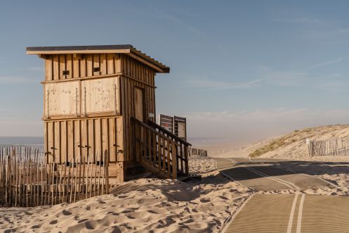 Let's Flow GmbH - Bildungsurlaub Surfen und Resilienz stärken in Carcans Plage