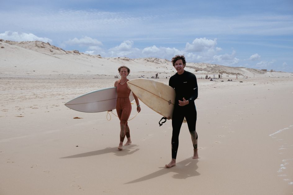 Let's Flow GmbH - Bildungsurlaub Surfen und Resilienz stärken in Carcans Plage