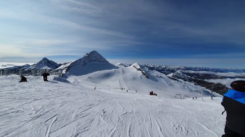 Let's Flow GmbH - Bildungsurlaub Skifahren und Selbstwahrnehmung schärfen in TUX